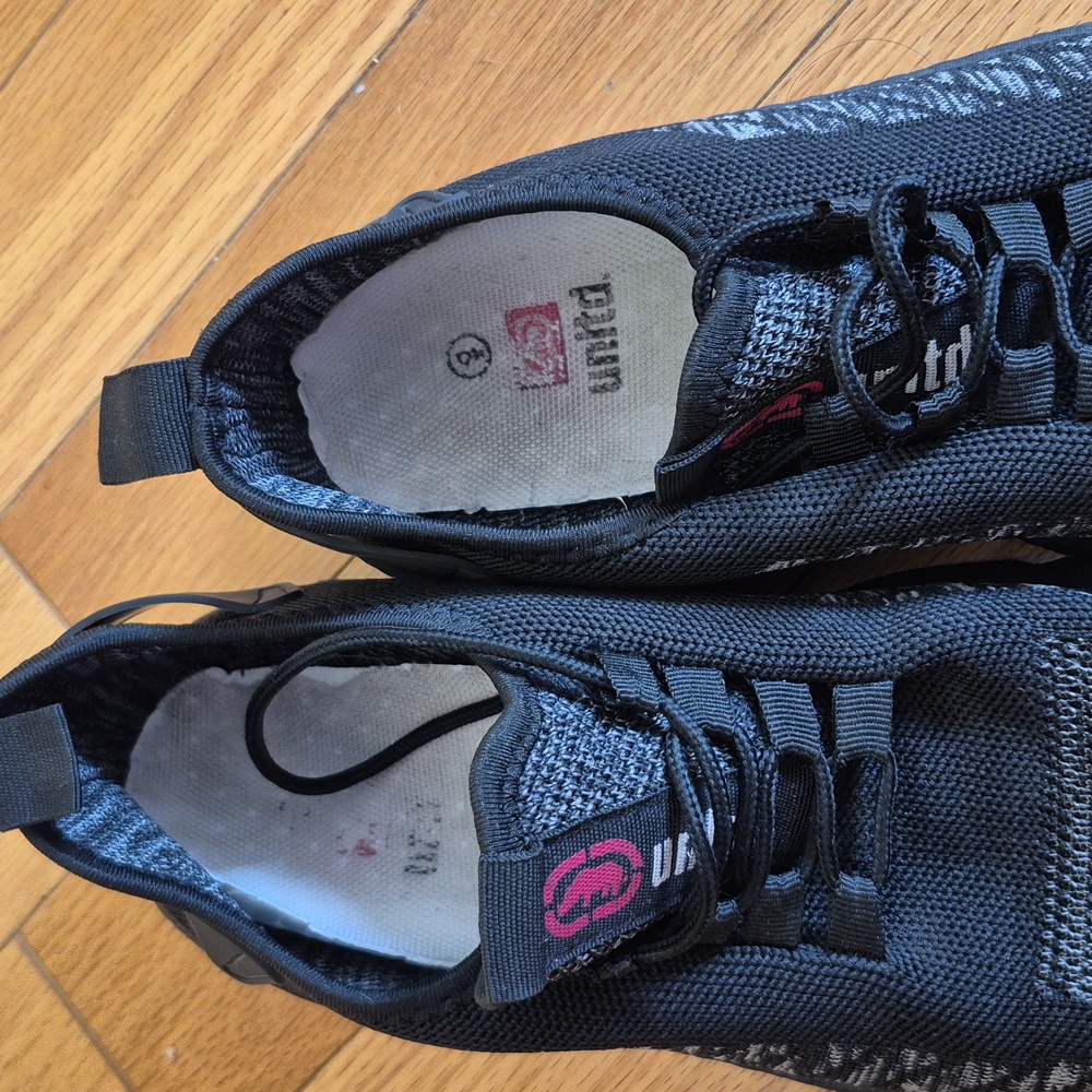 Men Shoes - Picture 5 of 5